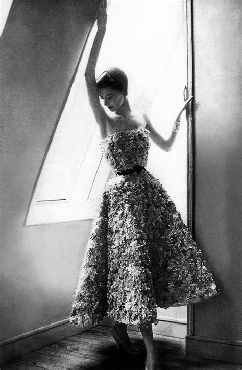 miss dior vestito 1949|who created the miss dior dress.